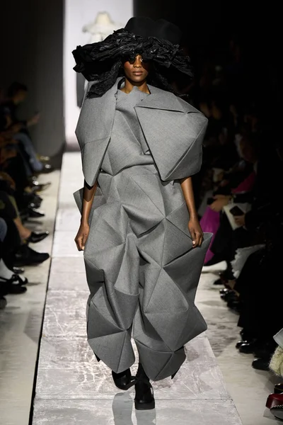 Look 5
